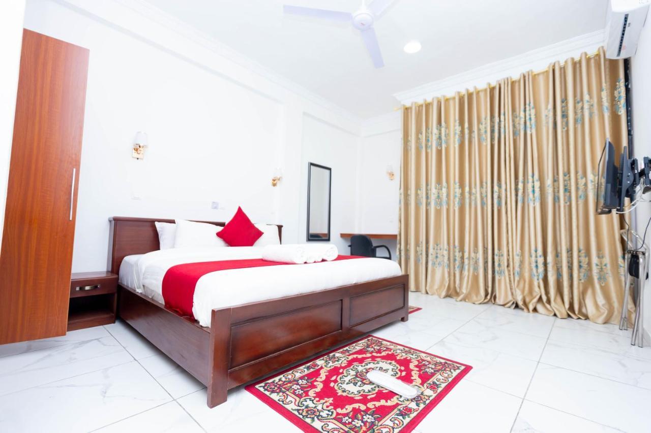 Sky Plus Hotel & Resort Exterior foto